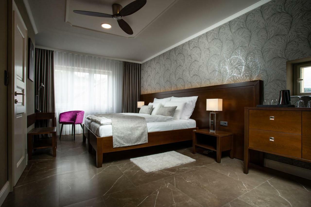 Hotel Anna Beroun  Zewnętrze zdjęcie