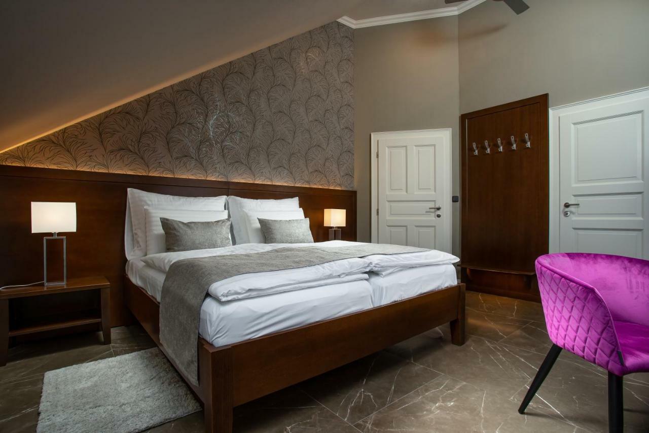 Hotel Anna Beroun  Zewnętrze zdjęcie